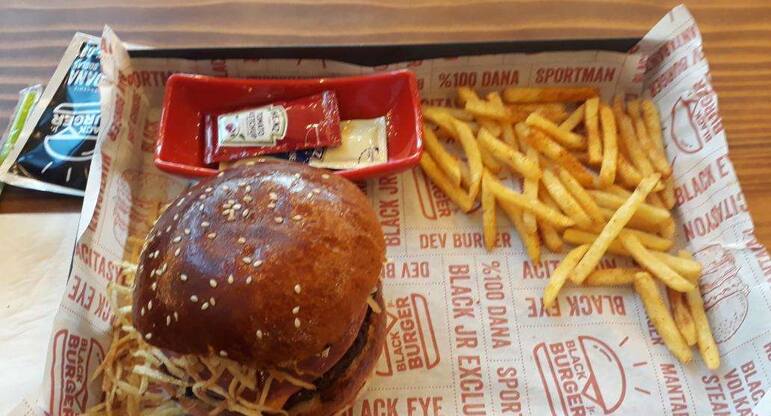 Black Jr Burger Capa Istanbul Zomato